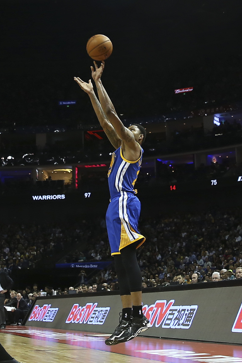 爵士控卫突破纪录，成为焦点人物