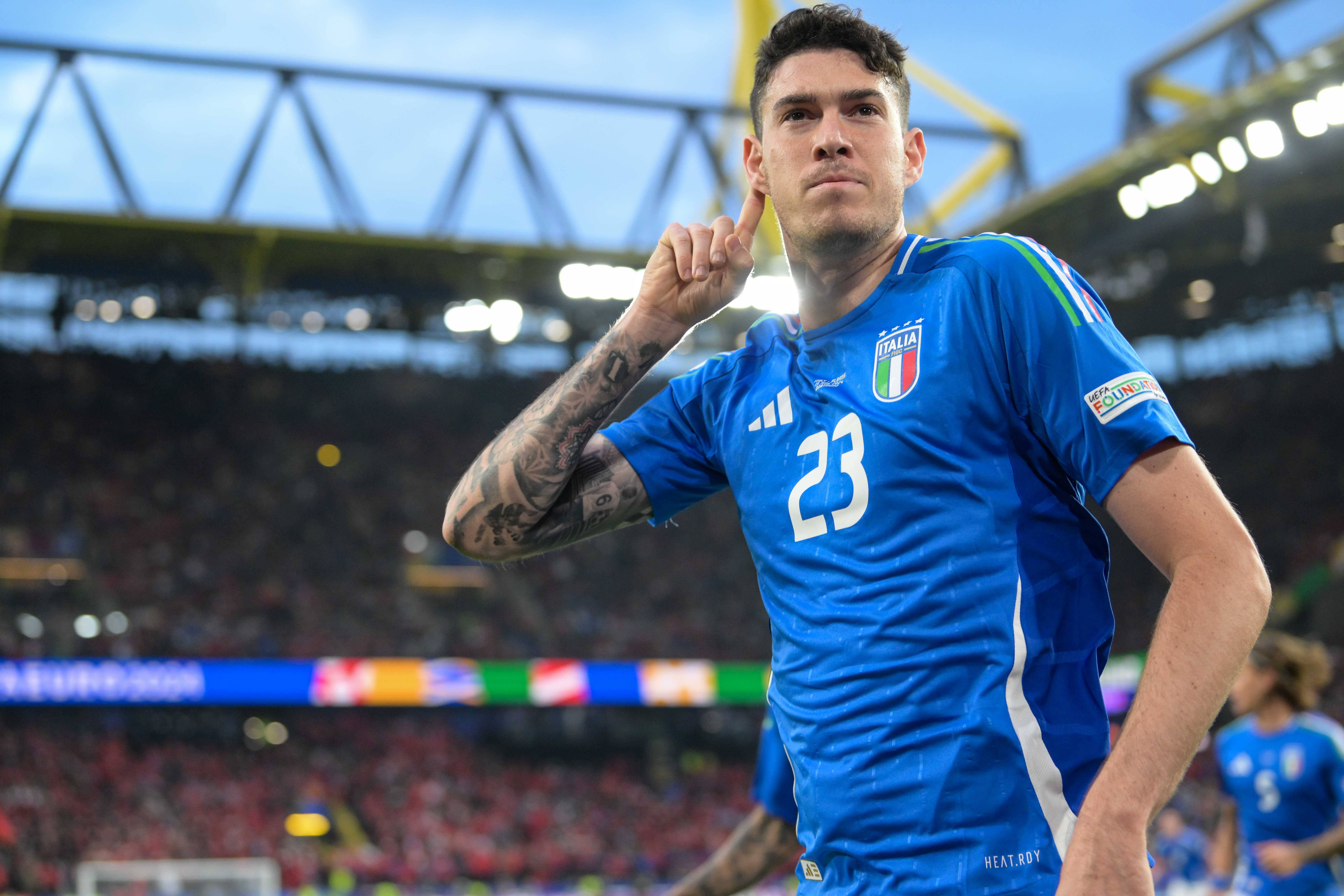 欧洲新星力压群雄，一战成名赢得掌声的简单介绍