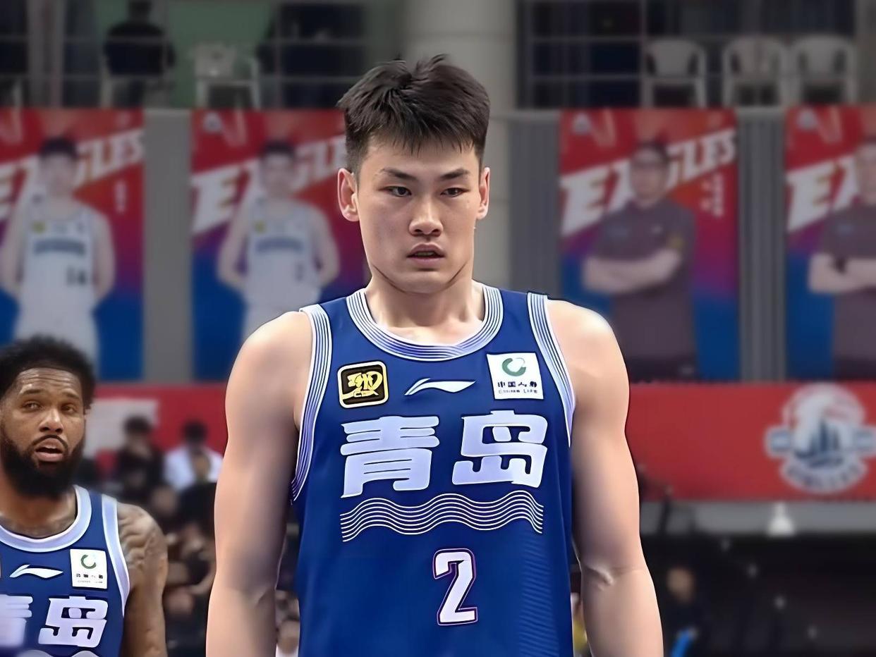 青岛男篮遭遇对手防守封锁，无法得分