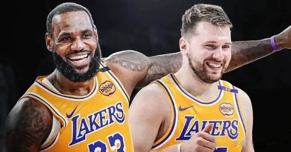 包含尼克斯负于湖人，戴维斯再次砍下30+继续领跑得分榜的词条