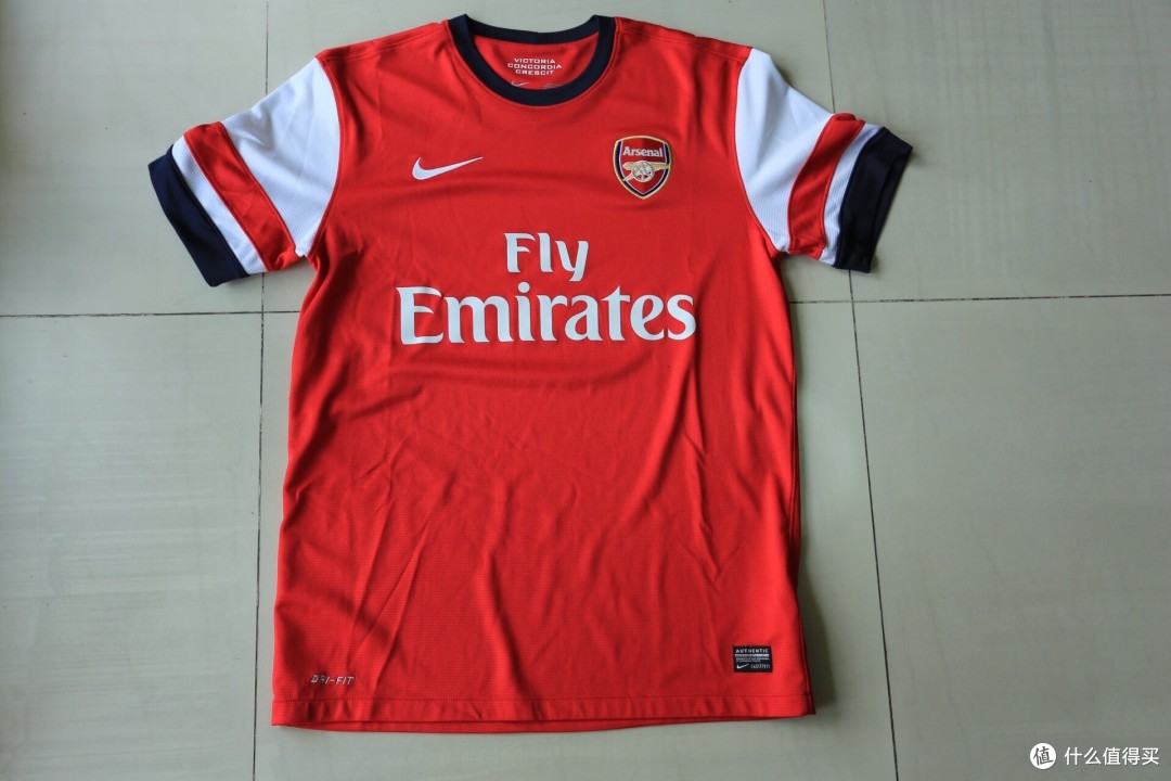 瑞典险胜丹麦，范佩西一己之力扛起全队的简单介绍