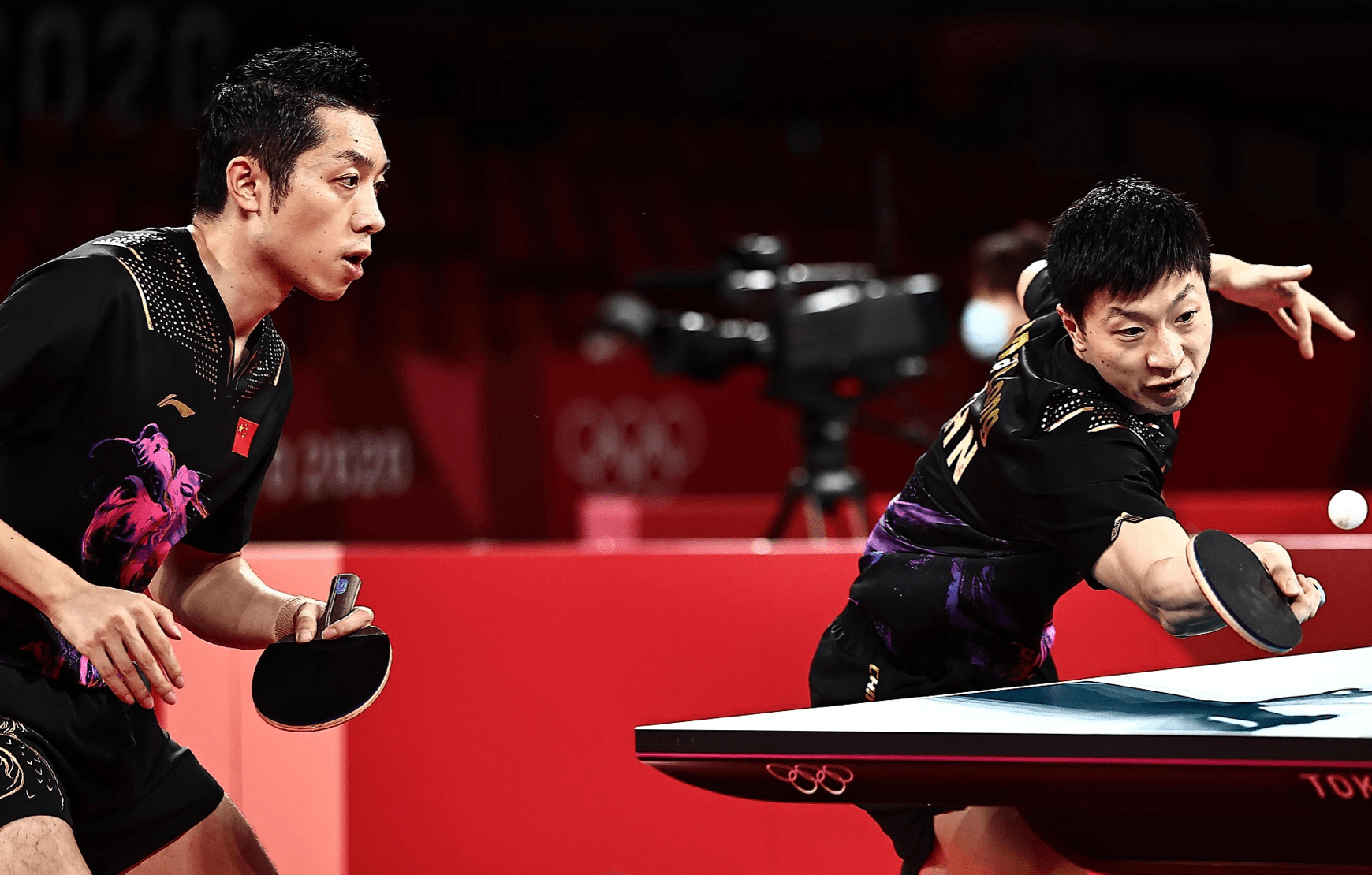 中国队横扫韩国队,波尔高光表现 中国队横扫韩国队,波尔高光表现