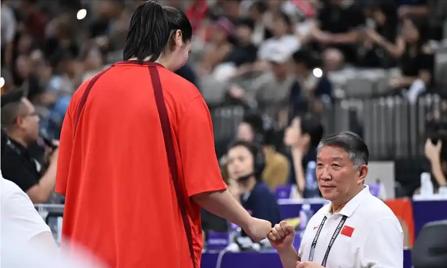 日本队轻取印度队,戴资颖高光表现 日本队轻取印度队,戴资颖高光表现