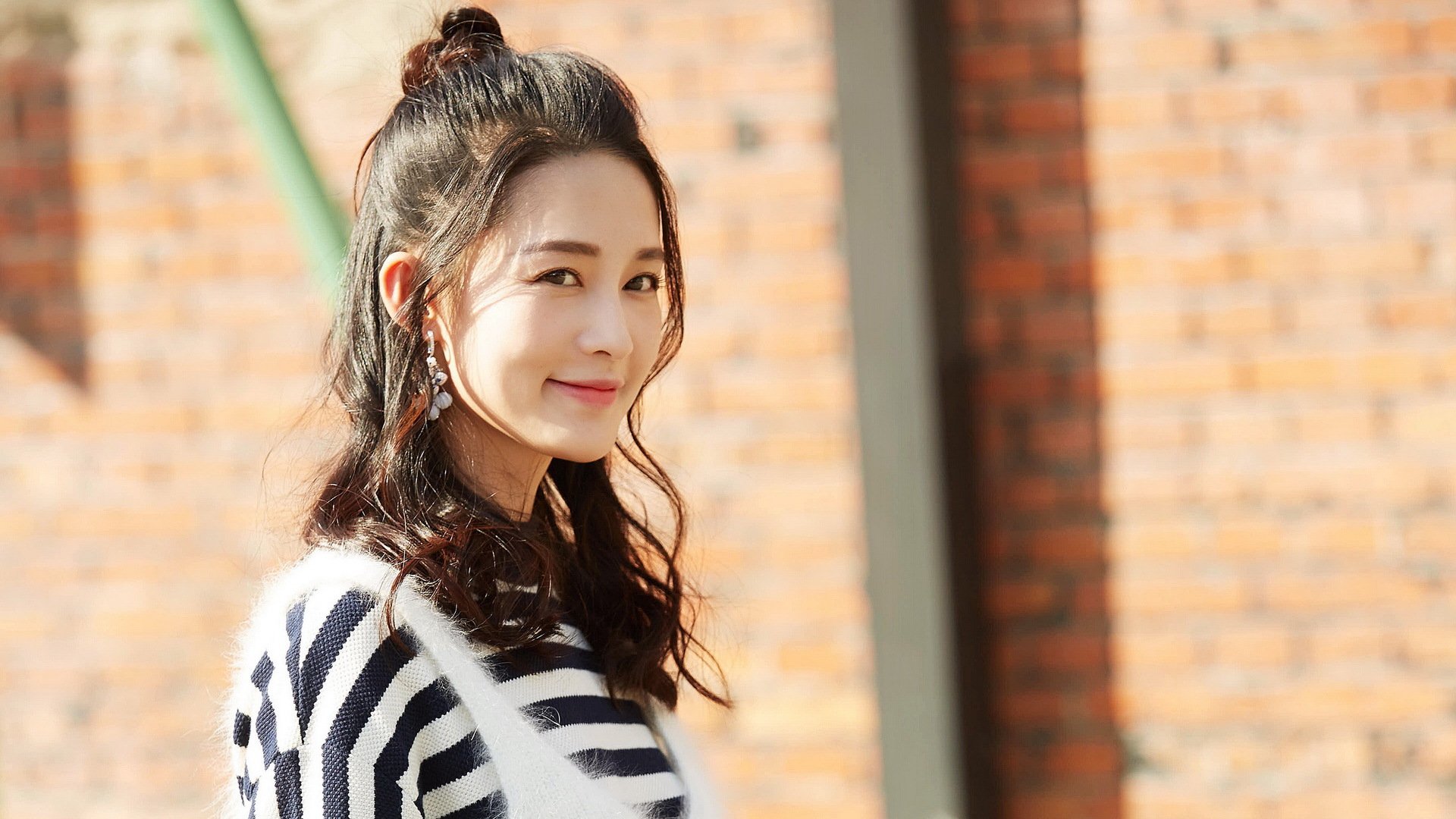 双线激战，英超争冠焦点与北京队生死胜76人